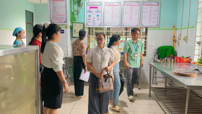 TRƯỜNG MẦM NON CHÁNH PHÚ HOÀ ĐÓN ĐOÀN KIỂM TRA AN TOÀN THỰC PHẨM