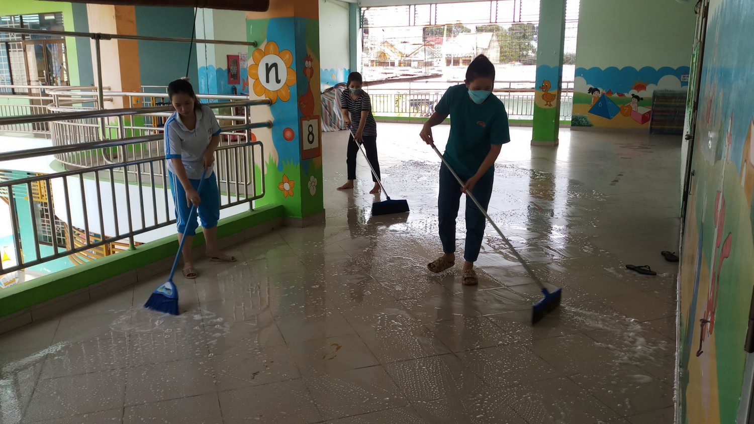 tổng vệ sinh khối lá