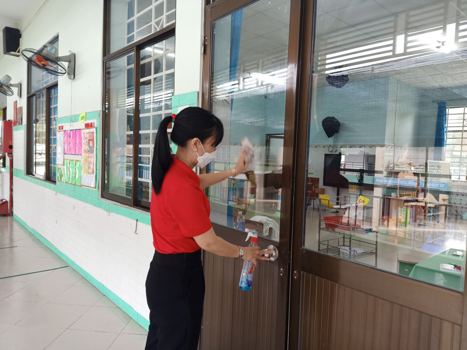 tổng vệ sinh lớp lá 3