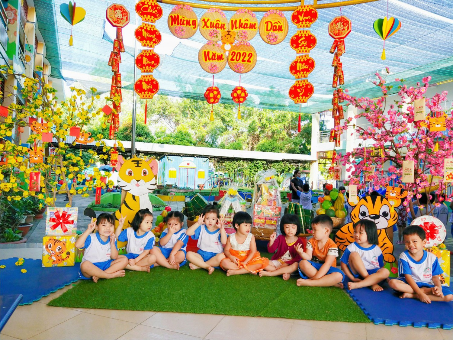 Gốc tết 1