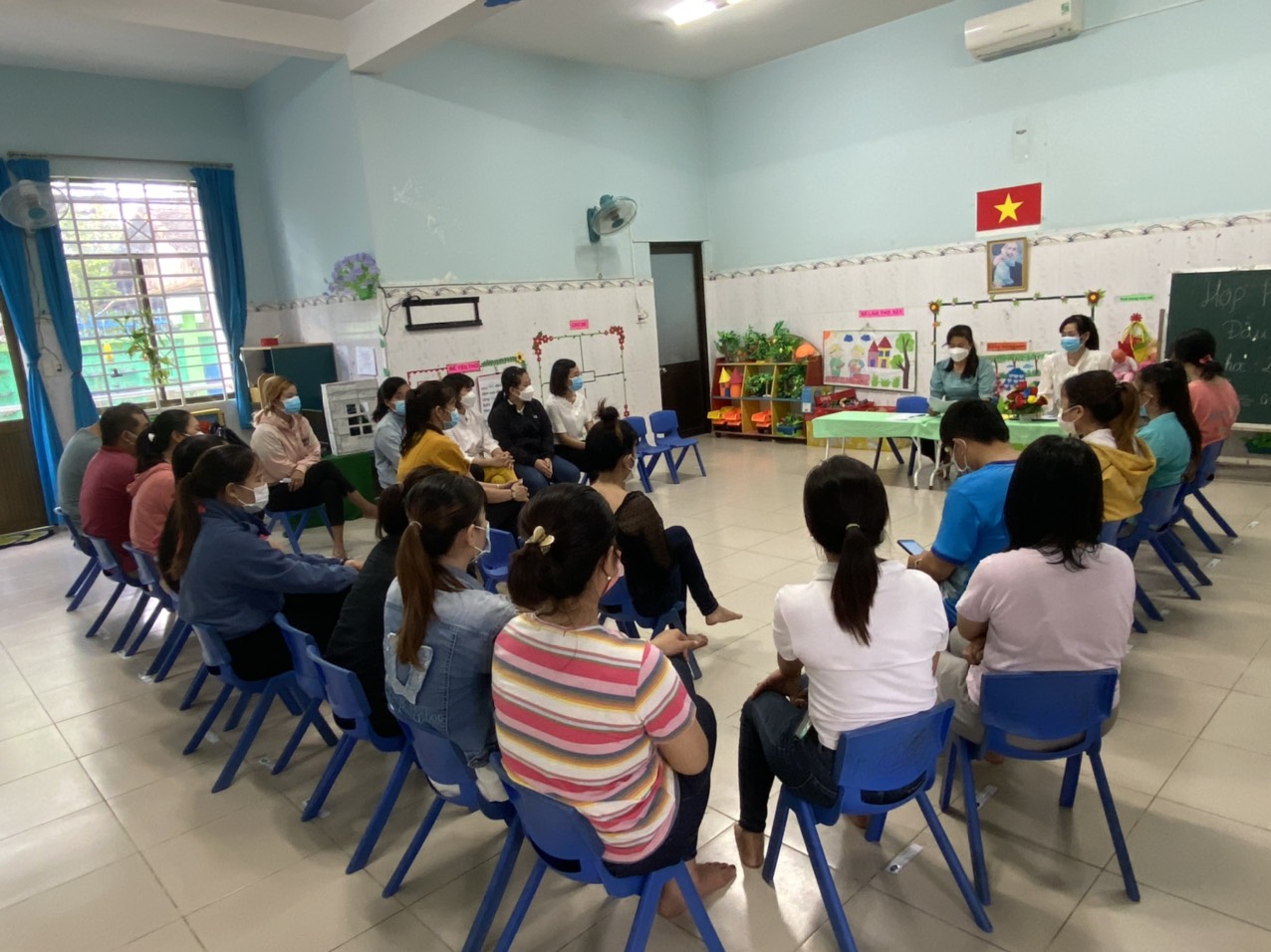 họp phu huynh m2