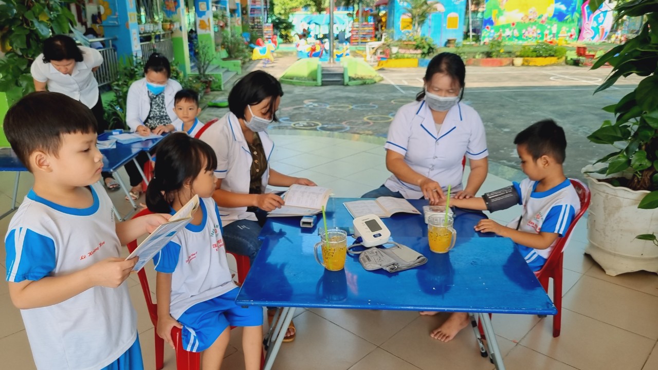KHÁM SỨC KHỎE ĐẦU NĂM CHO TRẺ. NH: 2022-2023