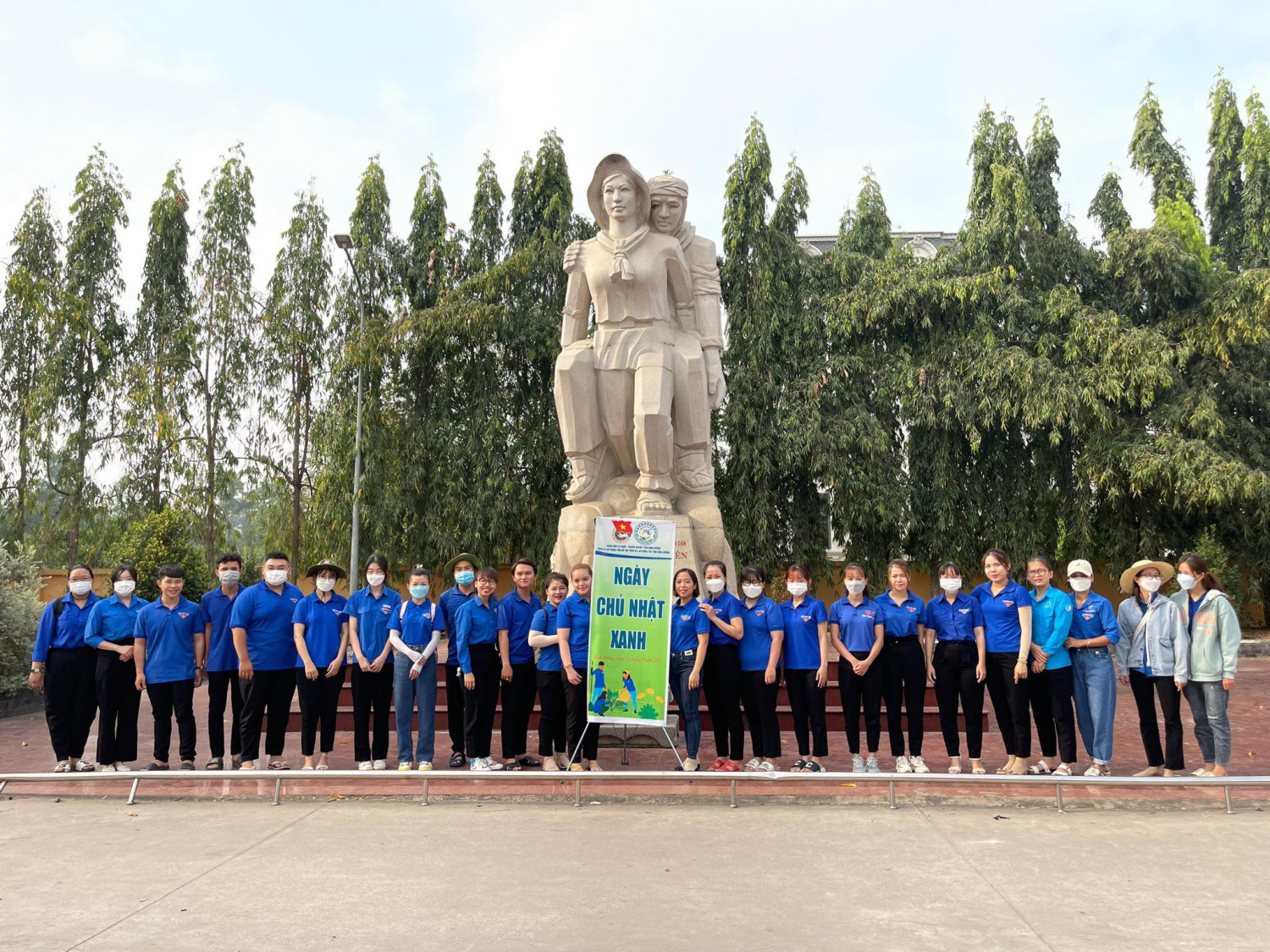 Chi đoàn trường Mầm non Chánh Phú Hòa thực hiện dọn dẹp, sơn sửa công trình thanh niên chào mừng 92 năm Ngày thành lập Đoàn TNCS Hồ Chí Minh (26/3/1931 - 26/3/2023)
