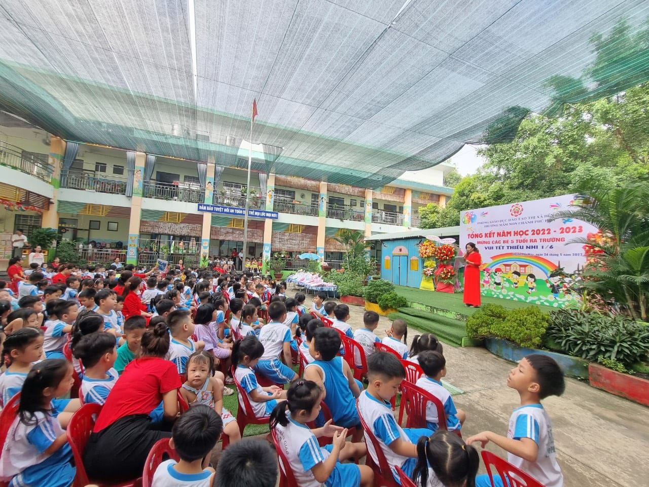 TRƯỜNG MẦM NON CHÁNH PHÚ HÒA TỔ CHỨC LỄ TỔNG KẾT NĂM HỌC 2022-2023- LỄ RA TRƯỜNG CHO CÁC BÉ LỚP LÁ, MỪNG NGÀY QUỐC TẾ THIẾU NHI 1/6